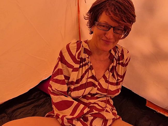 Popp-Sylvie's Porno Video: Wieder ein fi** auf dem Festival